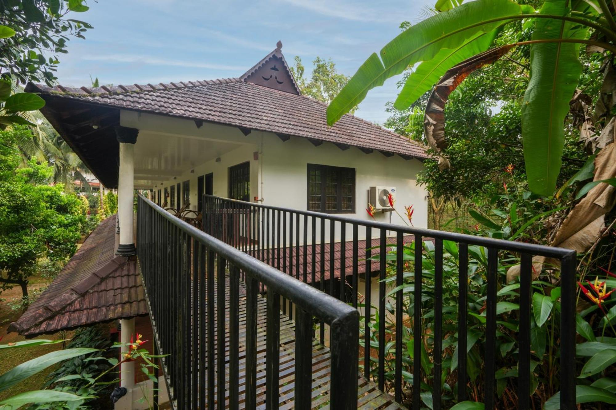 Palette Resorts- Tapovan Green County Thattakād 외부 사진