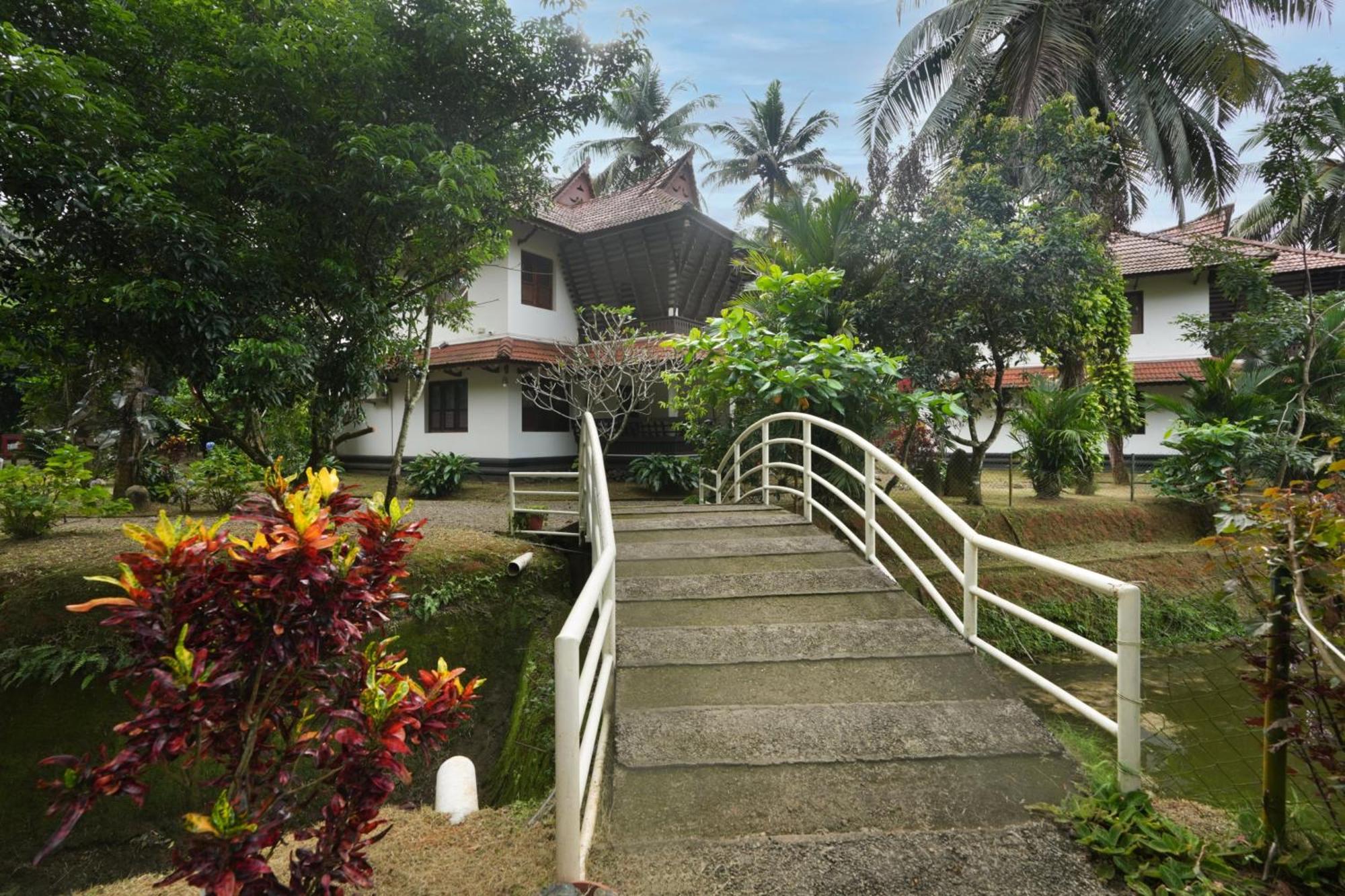 Palette Resorts- Tapovan Green County Thattakād 외부 사진